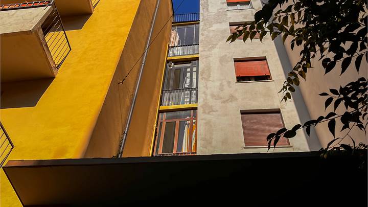 APPARTAMENTO IN CENTRO A MODENA CON TERRAZZA 