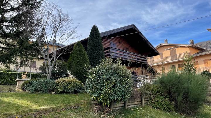 BAITA INDIPENDENTE CON GIARDINO A MONTECRETO